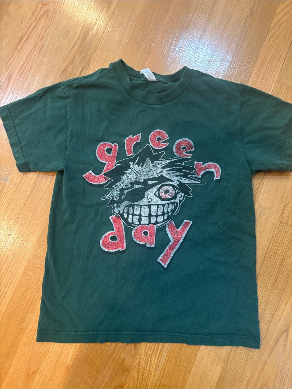 Green Day The Saviors Tour Kids' Graphic Tee - Forest Green/Red - Small